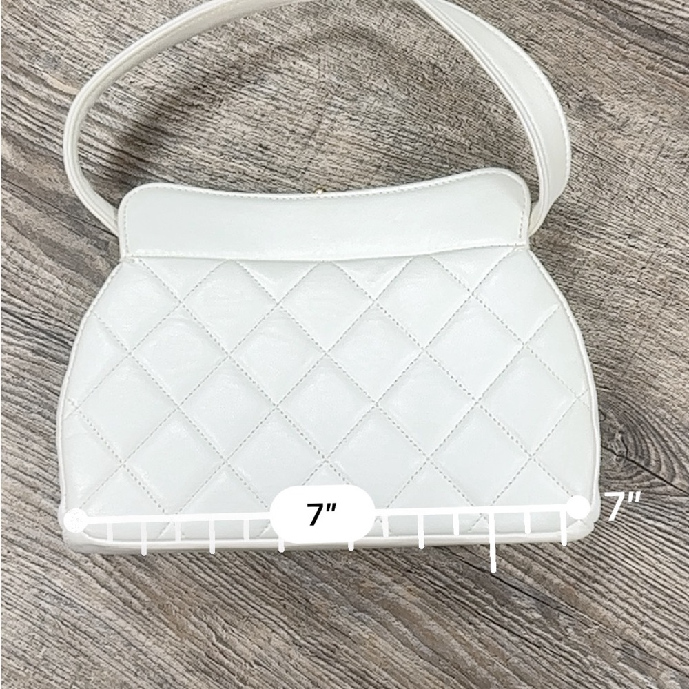CHANEL Ivory Quilted Shoulder Bag - Picture 10 of 10